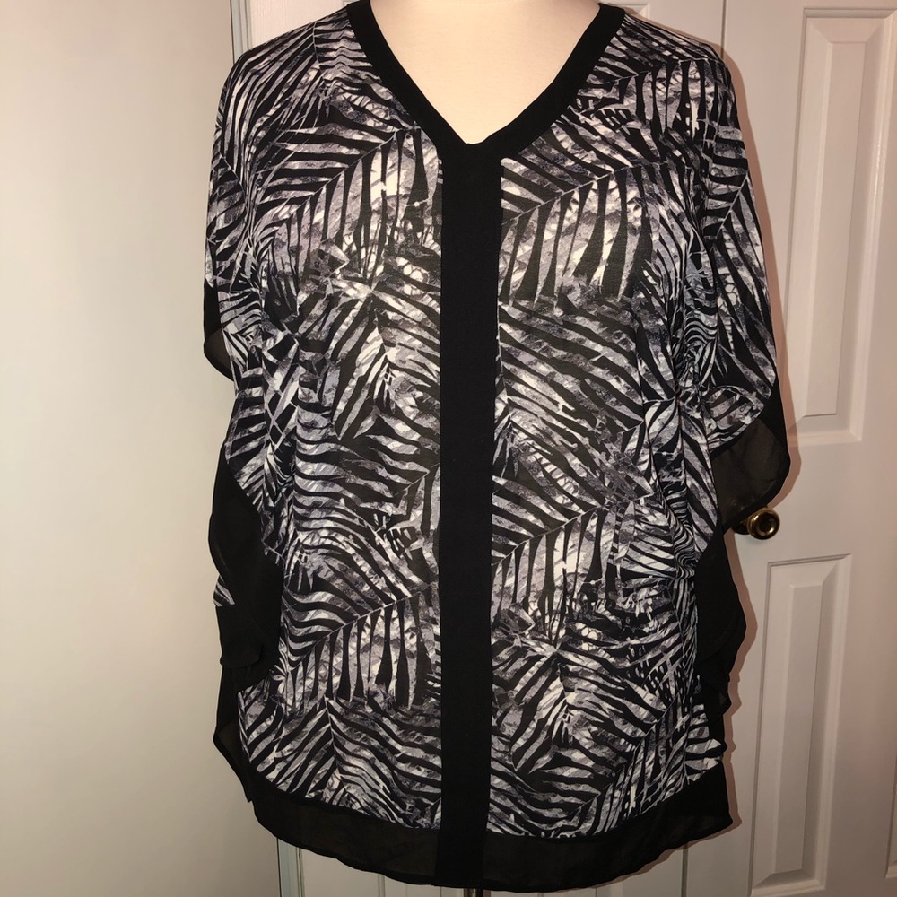 Merona leaf print Kimono Top size M
